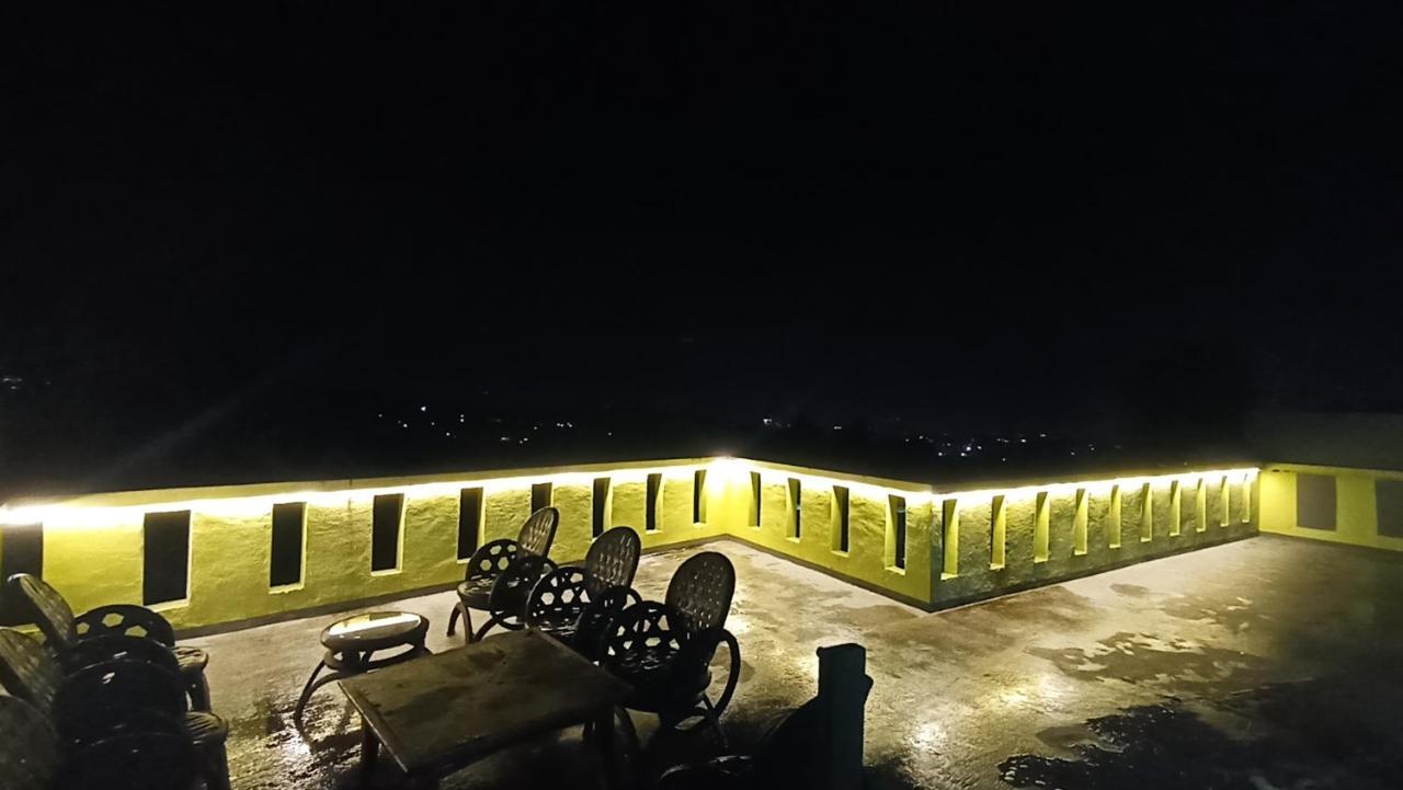 Villa Hc2 Cipayung  Экстерьер фото
